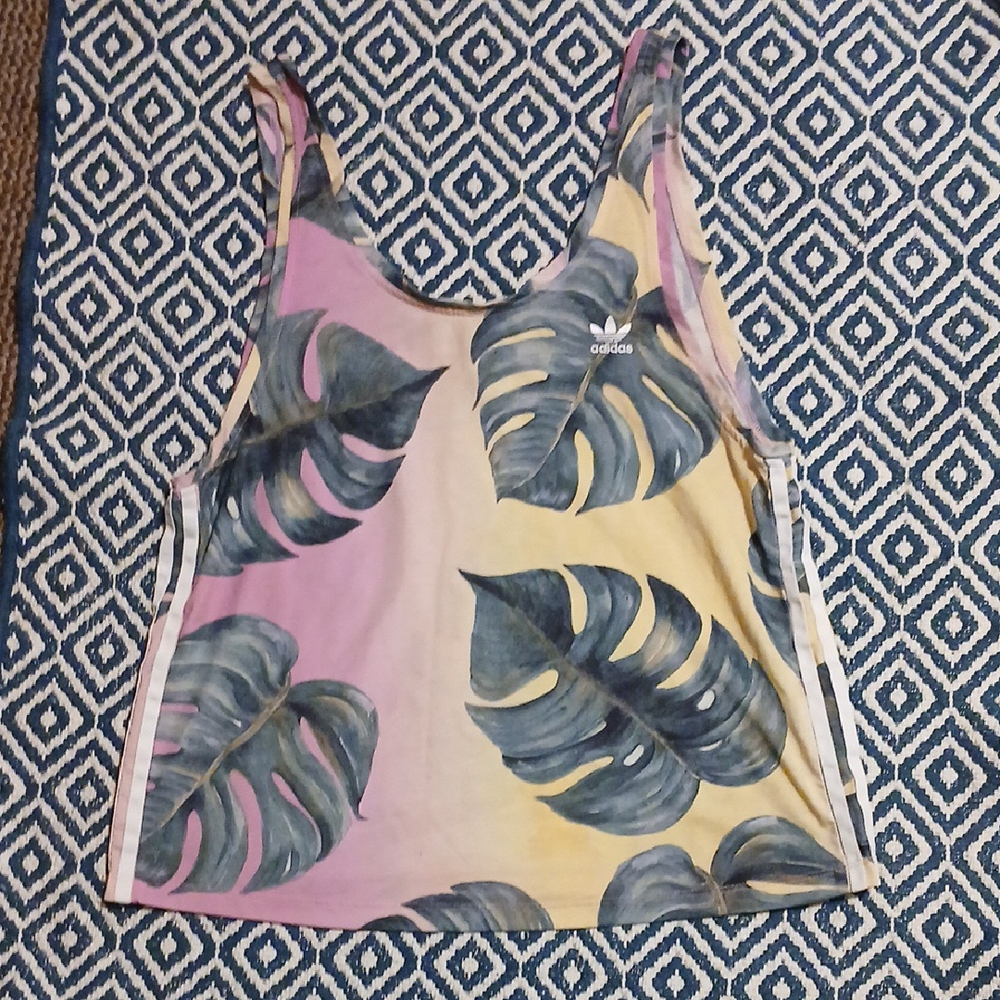 🌟Adidas Tropical Leaf Tank Top🌟